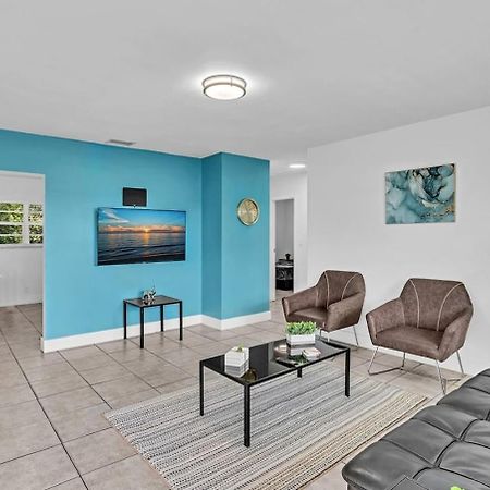 Modern 2Br Oasis Mins To Beach & Casino Db2 Дания-Бич Экстерьер фото