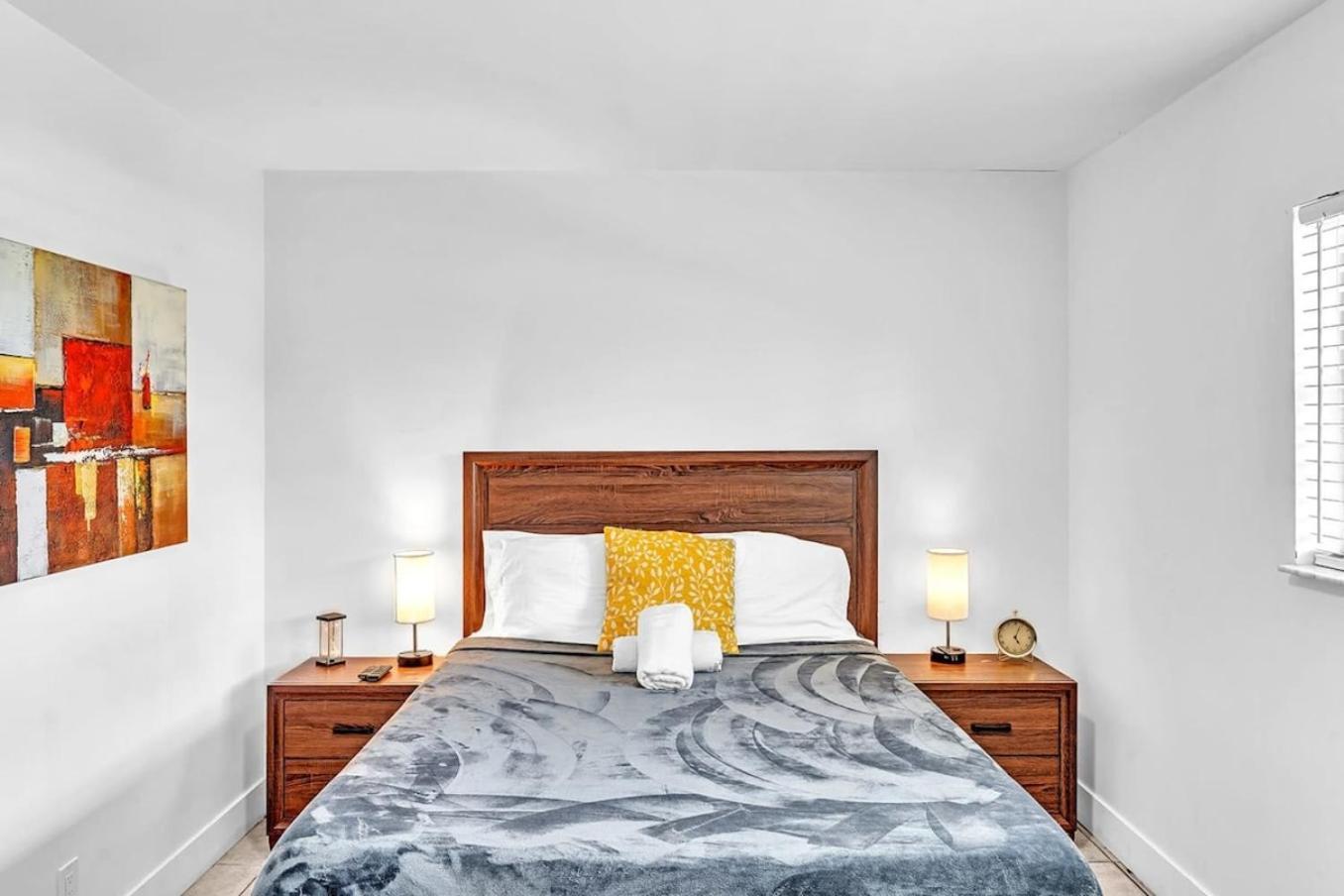 Modern 2Br Oasis Mins To Beach & Casino Db2 Дания-Бич Экстерьер фото
