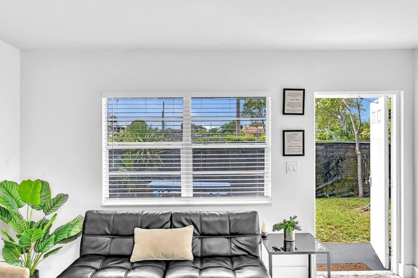 Modern 2Br Oasis Mins To Beach & Casino Db2 Дания-Бич Экстерьер фото