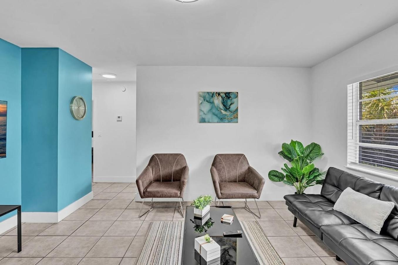 Modern 2Br Oasis Mins To Beach & Casino Db2 Дания-Бич Экстерьер фото